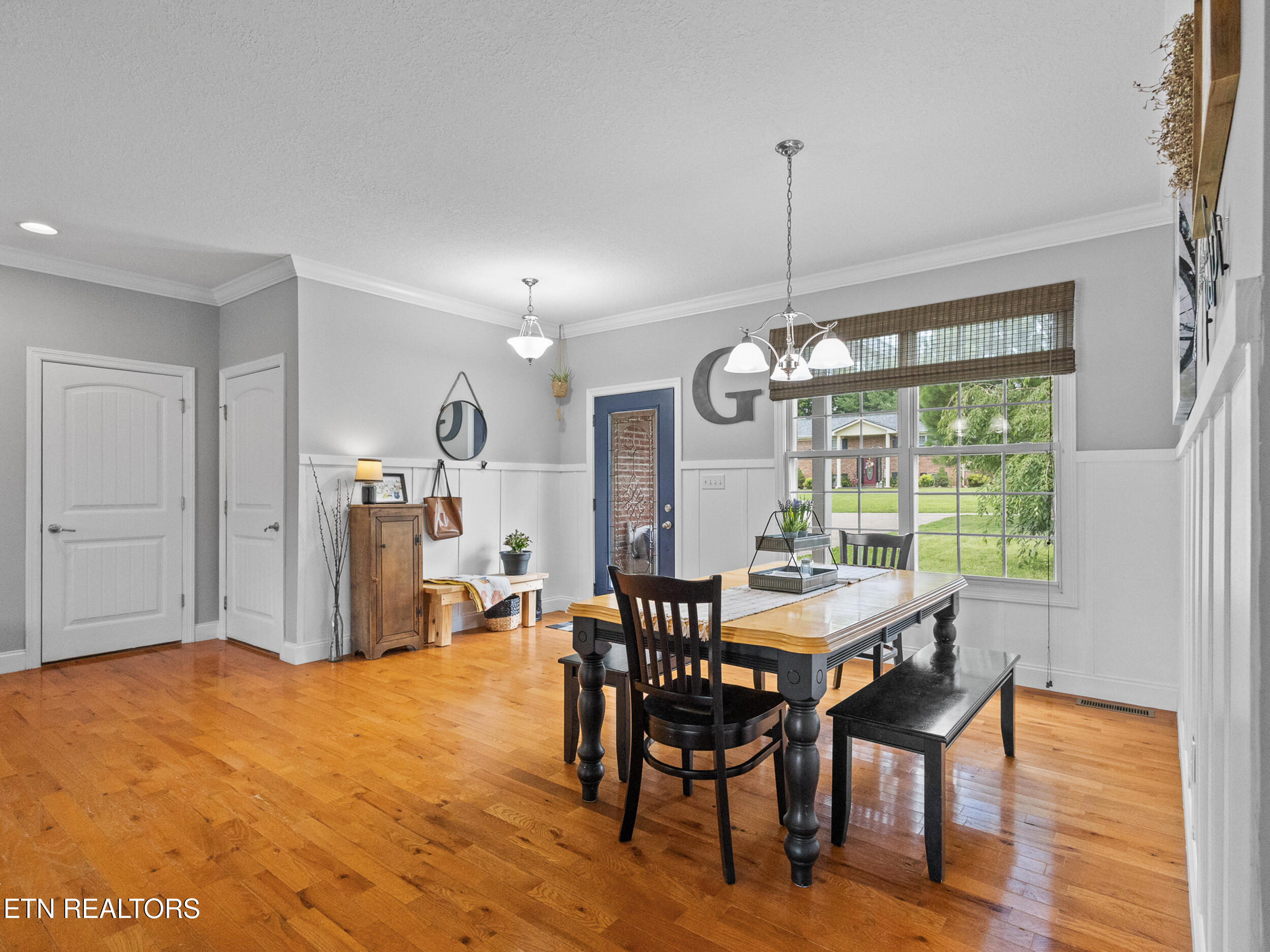 3861 Valentine Road Maryville, TN 37804 - Photo 7 of 34 View to Front