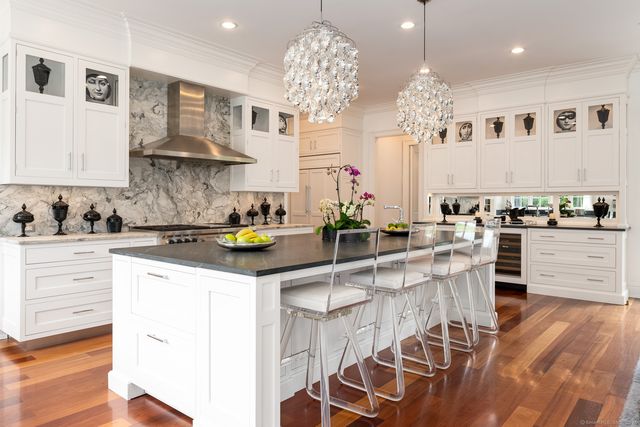 $6,495,000 | 474 Ponus Ridge Road, New Canaan, CT 06840