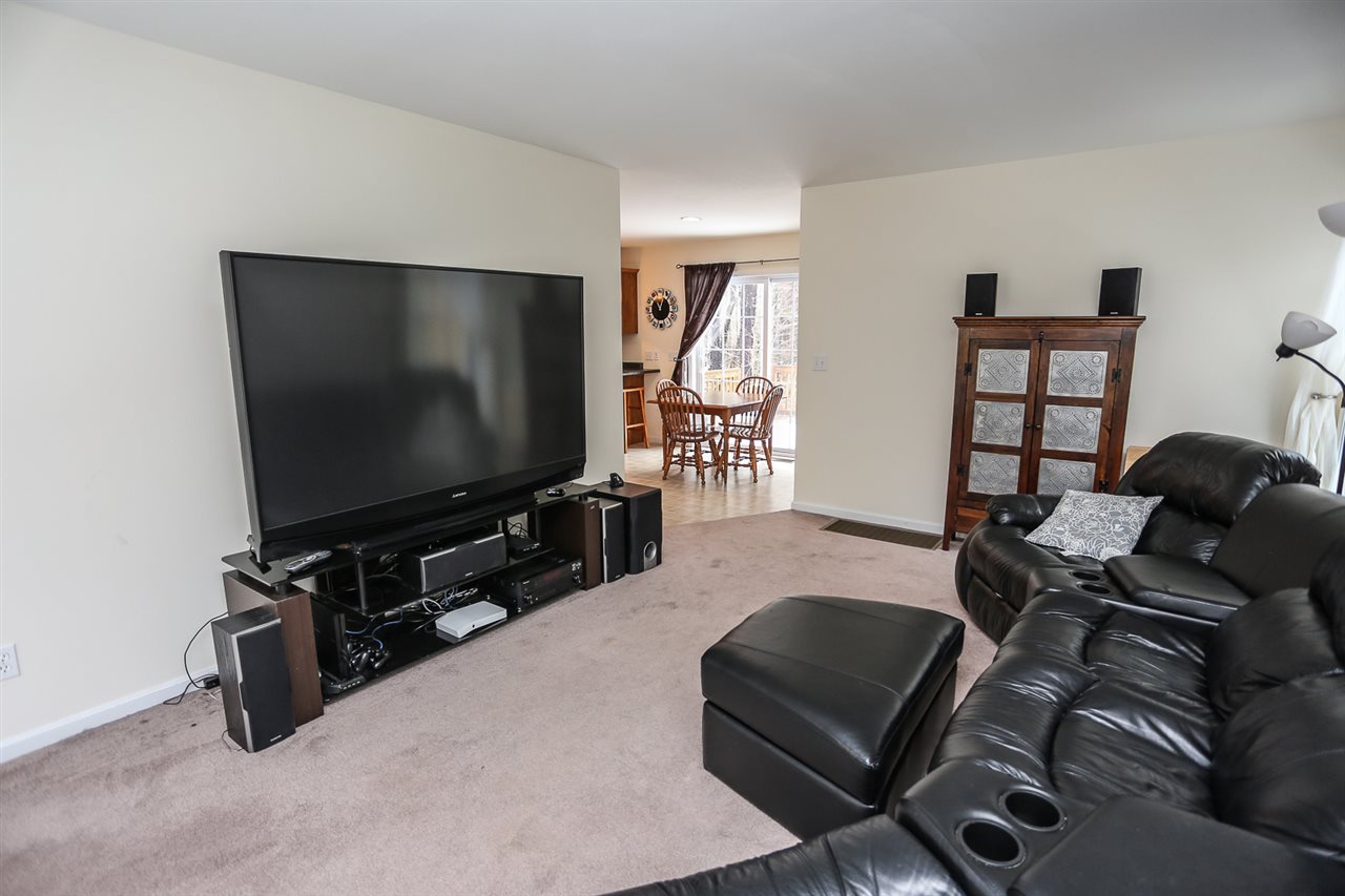 4 Woodside Lane Rochester, NH 03867 - Photo 17 of 38