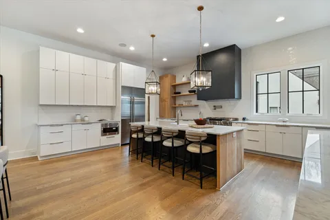 $3,650,000 | 915 Glendale Lane, Nashville, TN 37204