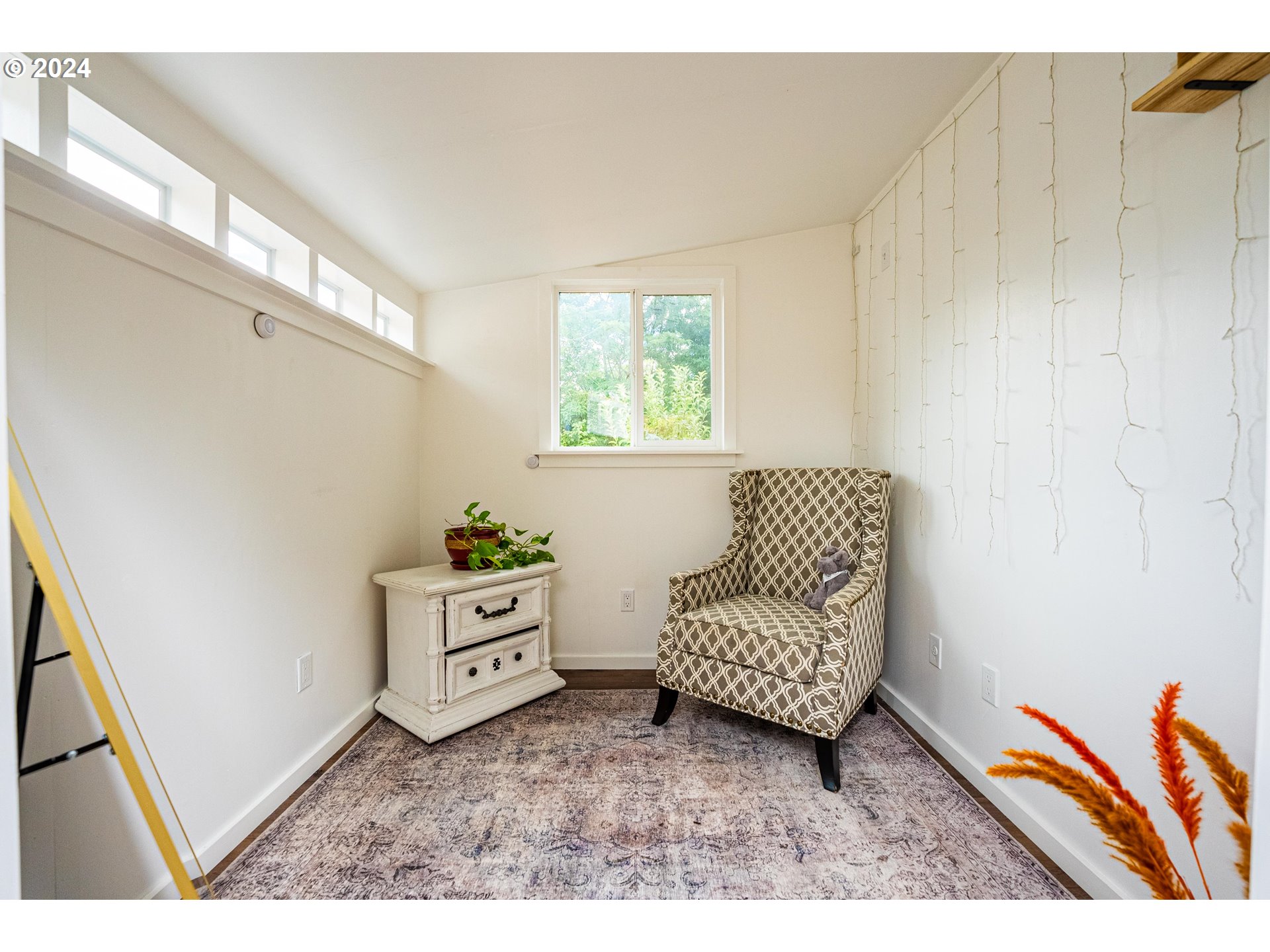 8809 Southeast Reedway Street Portland, OR 97266 - Photo 25 of 39 Gallery Image 25