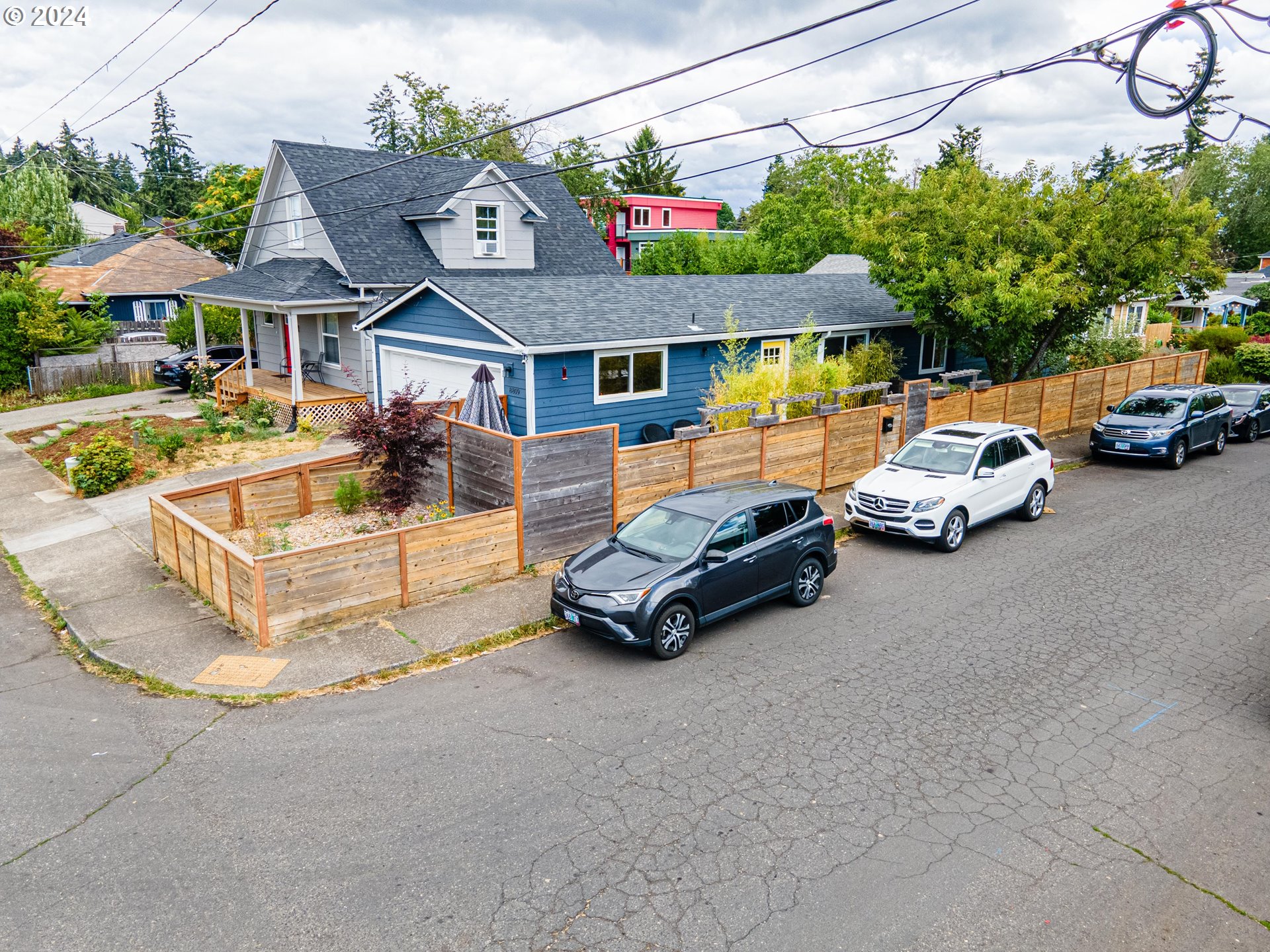 8809 Southeast Reedway Street Portland, OR 97266 - Photo 4 of 39 Patio