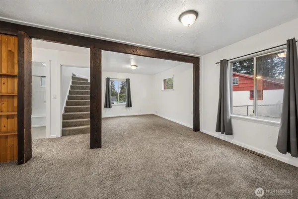 $625,000 | 6302 104th Street East, Puyallup, WA 98373