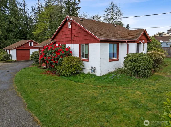 $625,000 | 6302 104th Street East, Puyallup, WA 98373