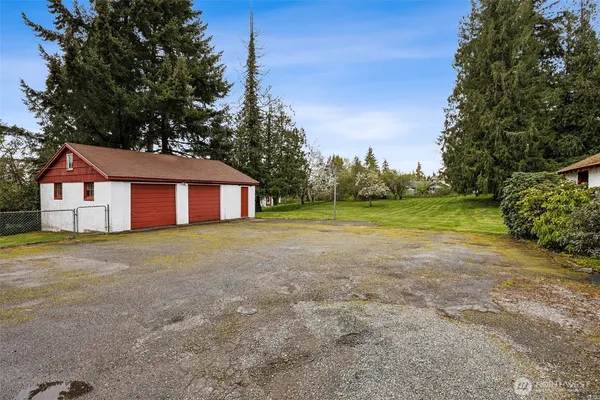 $625,000 | 6302 104th Street East, Puyallup, WA 98373