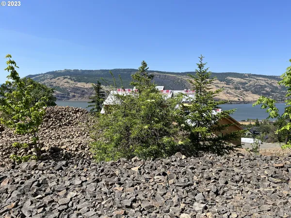 $349,000 | Asher Street, Unit 38, Mosier, OR 97040