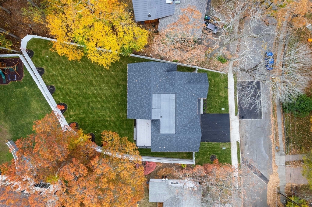 16 Dorcar Road Newton, MA 02467 - Photo 4 of 39