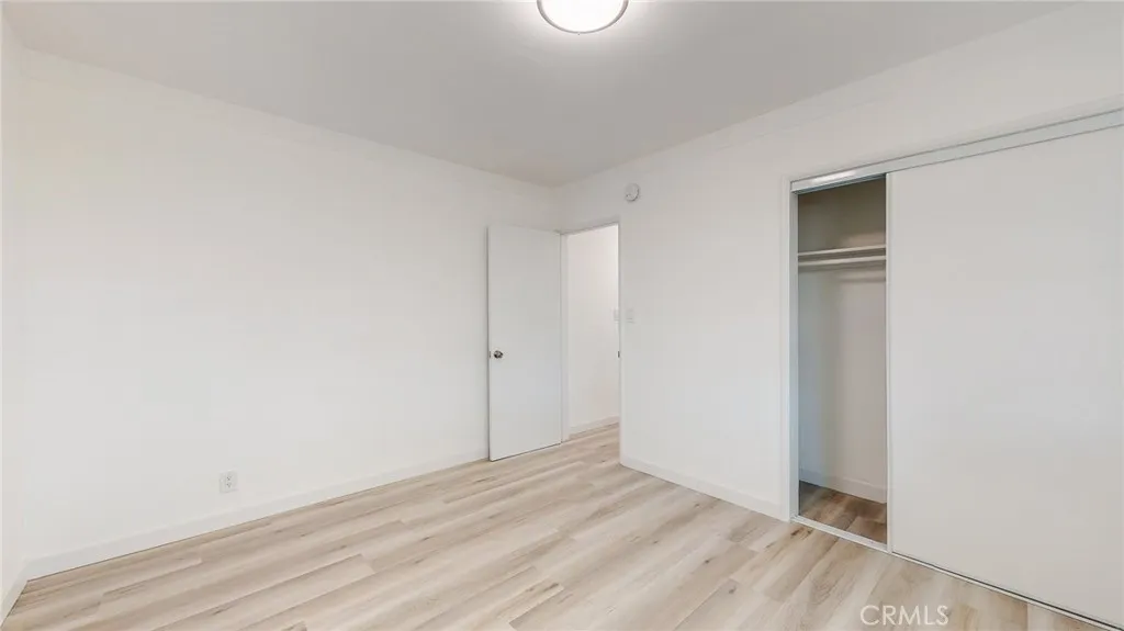 239 3rd Avenue Venice, CA 90291 - Photo 17 of 24 a view of empty room with wooden floor