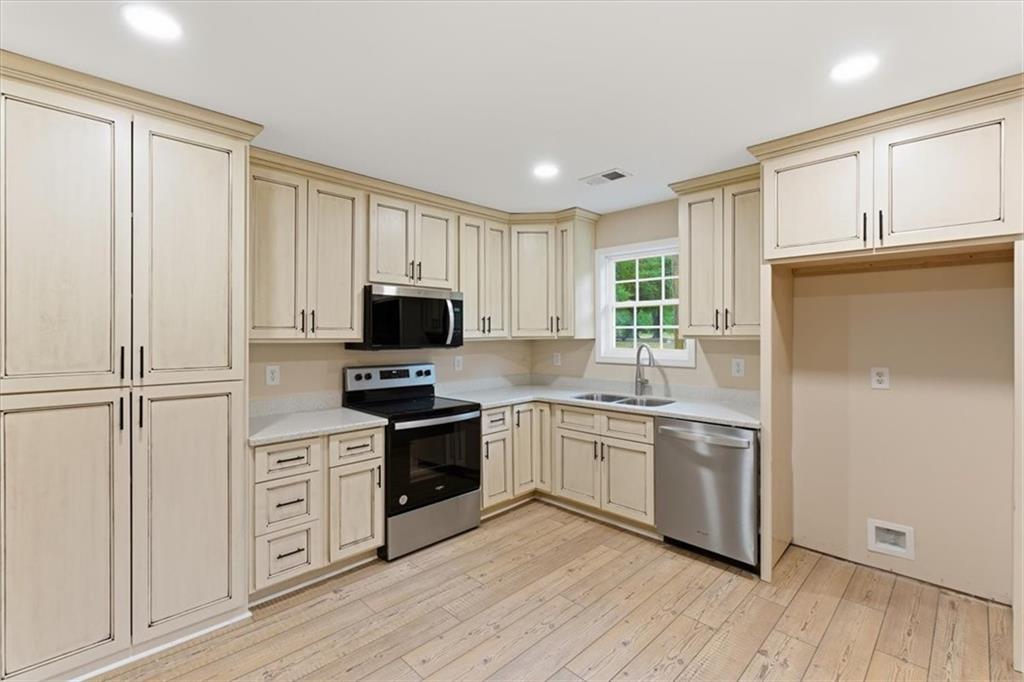 279 Taff Road Taylorsville, GA 30178 - Photo 12 of 46