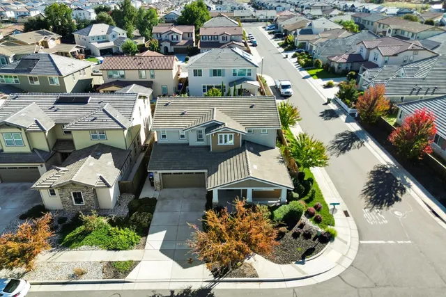 $848,000 | 8388 Canary Pine Way, Elk Grove, CA 95757