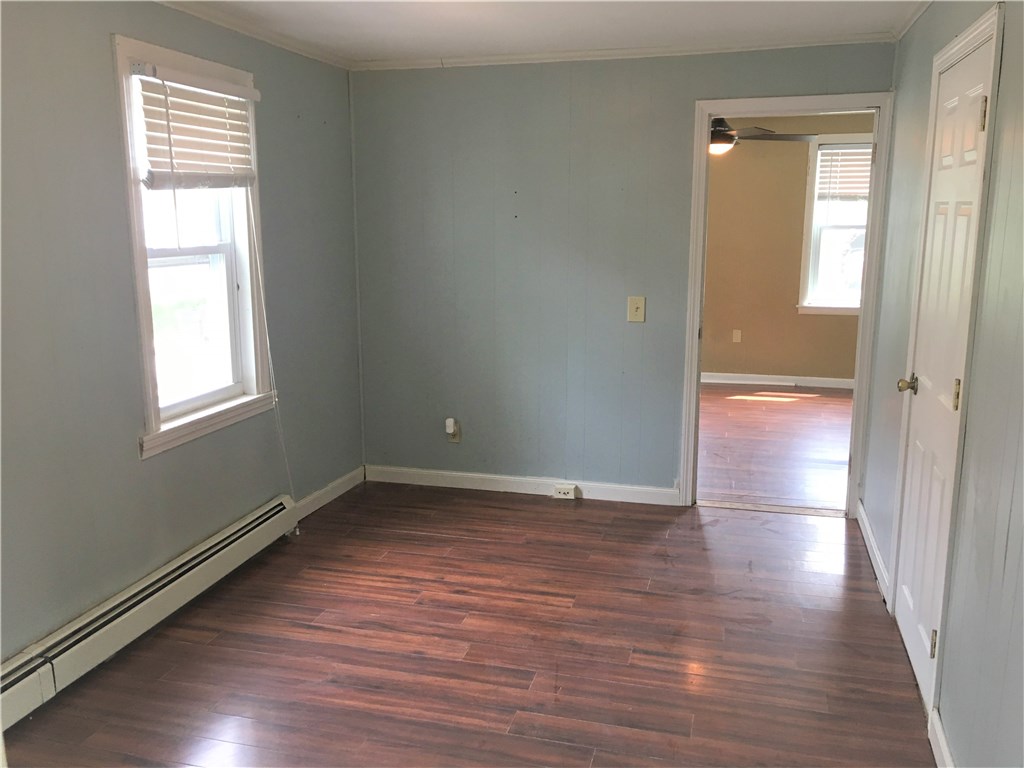 24 Barney Street Warren, RI 02885 - Photo 8 of 27 Gallery Image 8