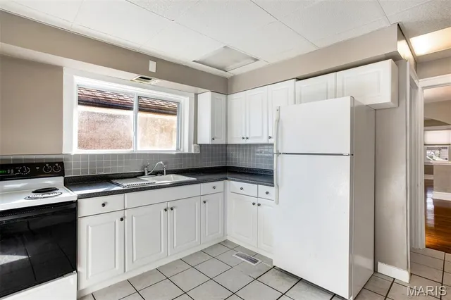 $210,000 | 3831 Burgen Avenue, St. Louis, MO 63116