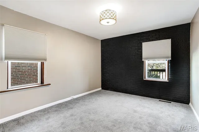 $210,000 | 3831 Burgen Avenue, St. Louis, MO 63116