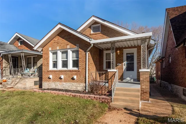 $210,000 | 3831 Burgen Avenue, St. Louis, MO 63116