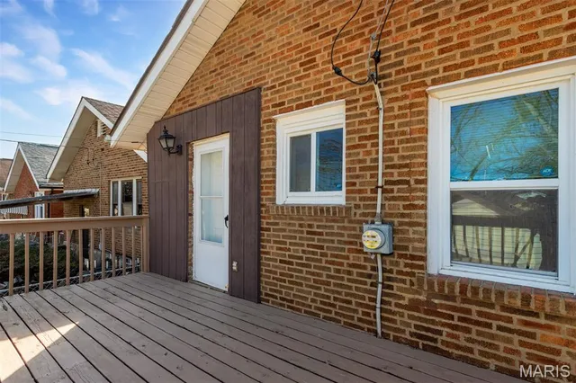 $210,000 | 3831 Burgen Avenue, St. Louis, MO 63116