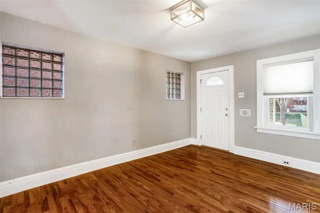 $210,000 | 3831 Burgen Avenue, St. Louis, MO 63116