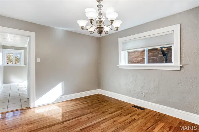 $210,000 | 3831 Burgen Avenue, St. Louis, MO 63116