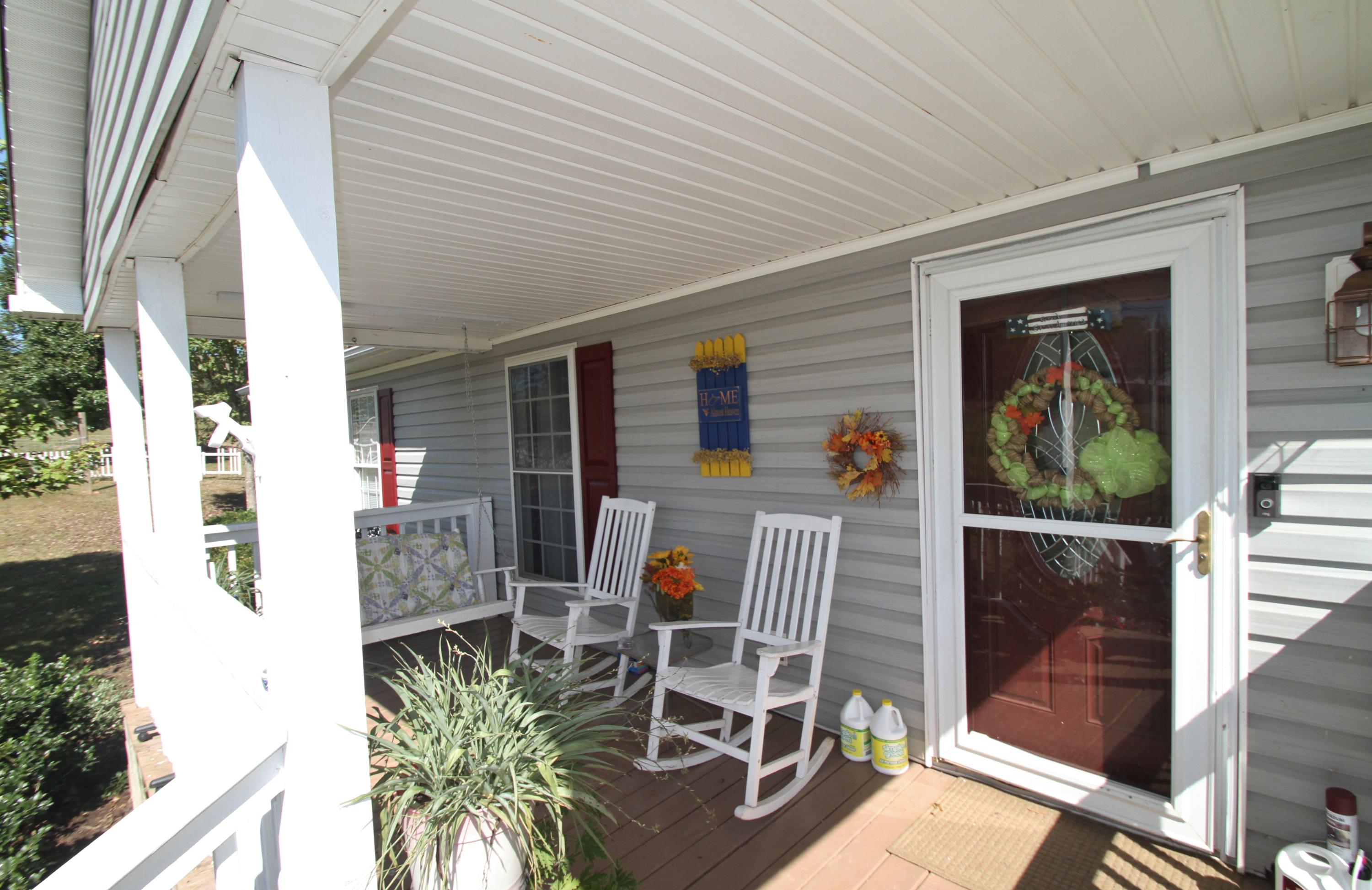 264 Horseshoe Bend Road Ronceverte, WV 24970 - Photo 7 of 46 Gallery Image 7