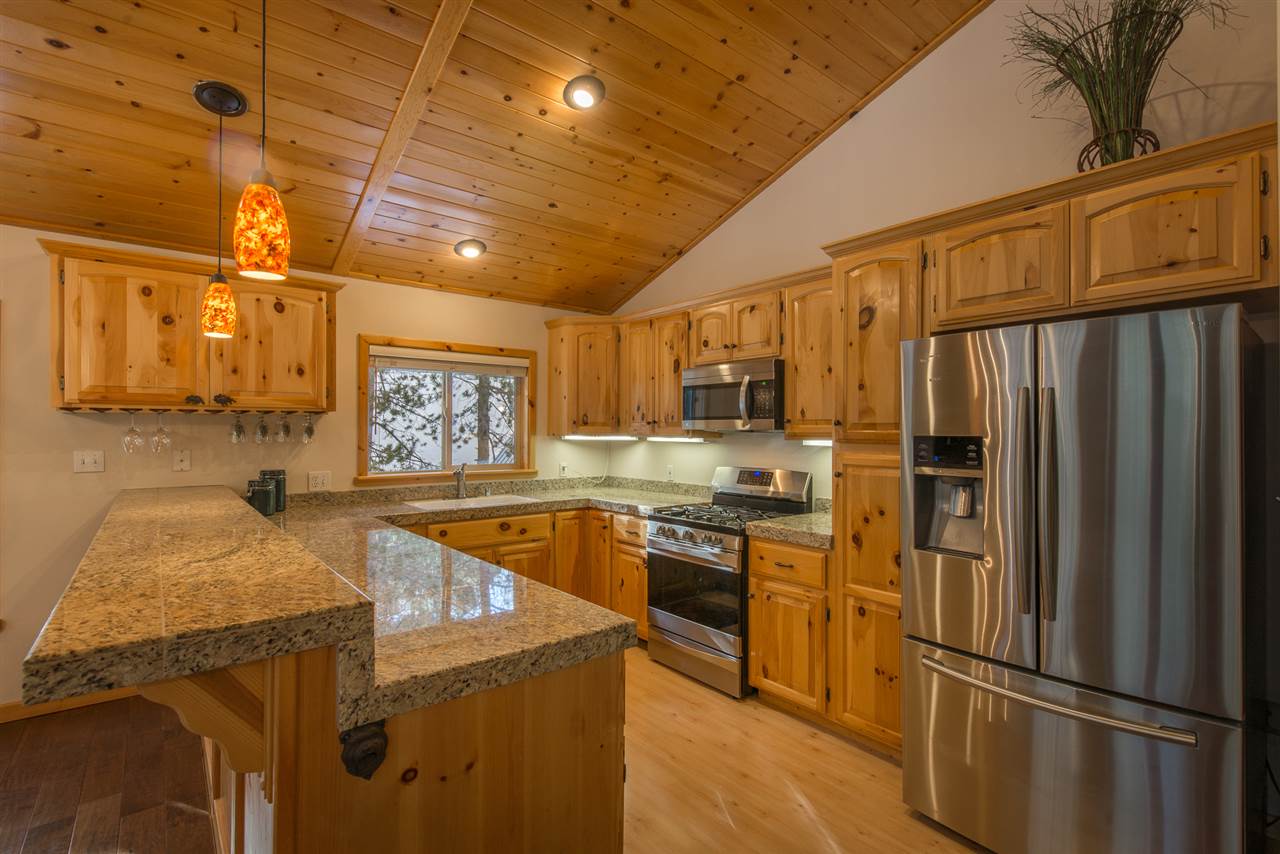 11531 Sun Valley Road Truckee, CA 96161 - Photo 2 of 14 Gallery Image 2