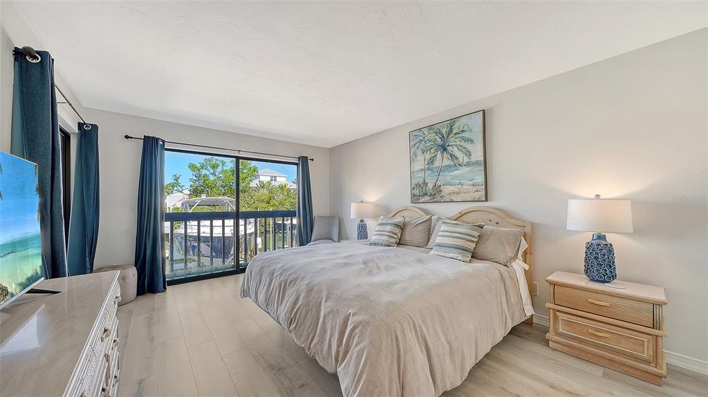 1249 Dockside Place, Unit 110 Sarasota, FL 34242 - Photo 21 of 41