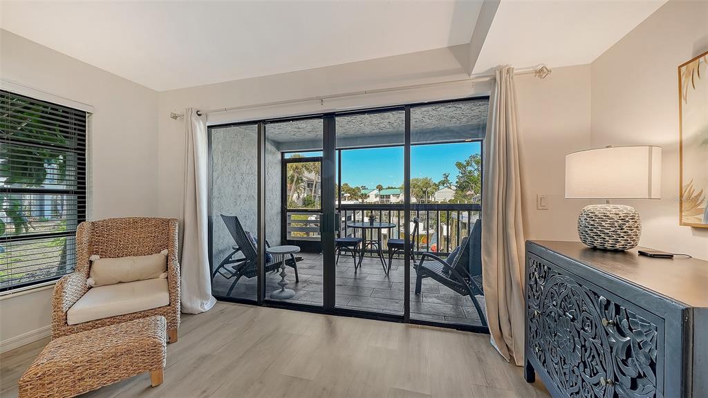 1249 Dockside Place, Unit 110 Sarasota, FL 34242 - Photo 9 of 41