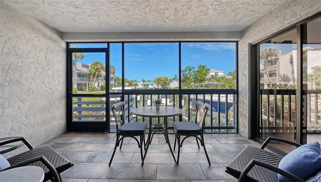 1249 Dockside Place, Unit 110 Sarasota, FL 34242 - Photo 10 of 41