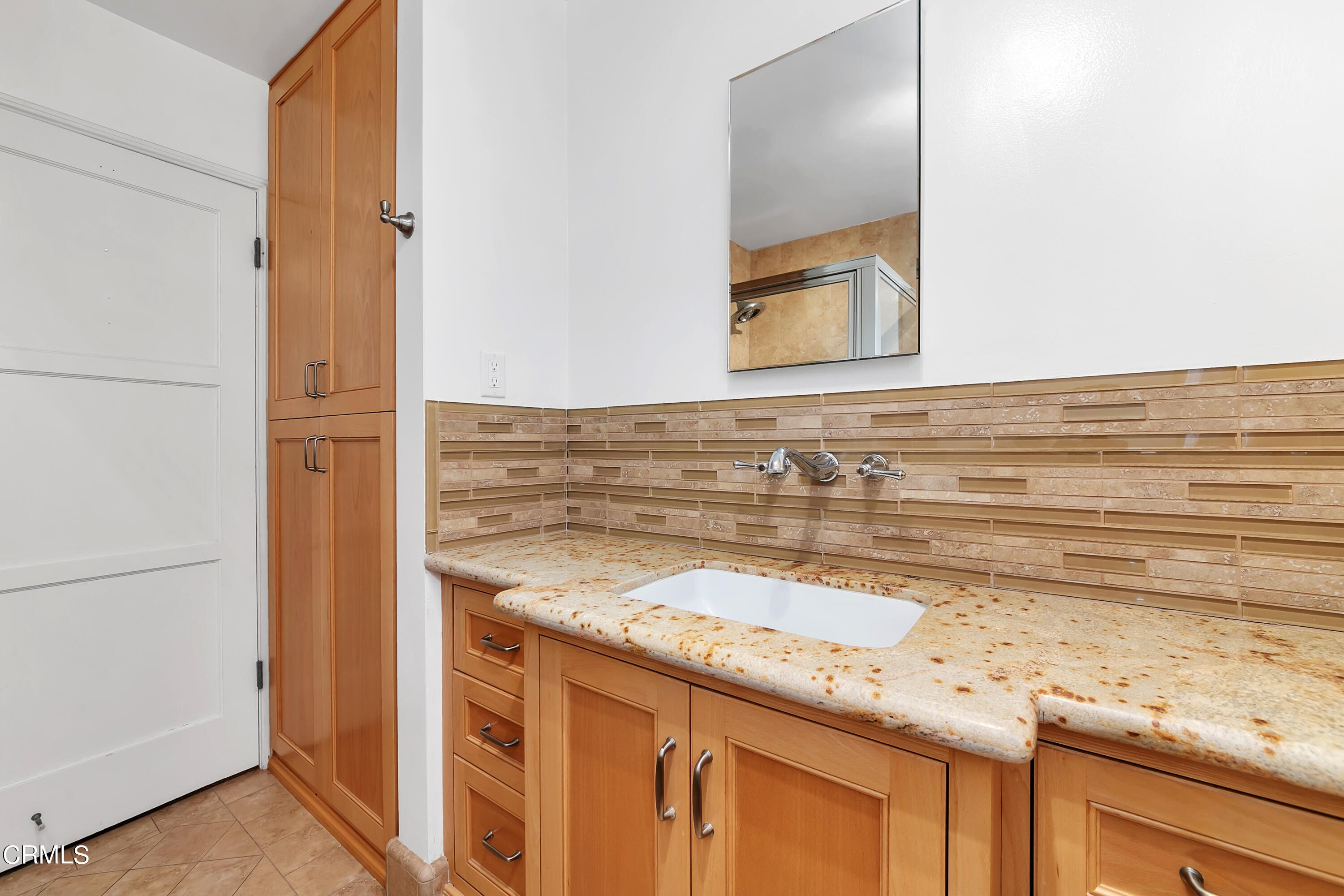 3755 Mayfair Drive Pasadena, CA 91107 - Photo 19 of 37 a view of a kitchen from a window