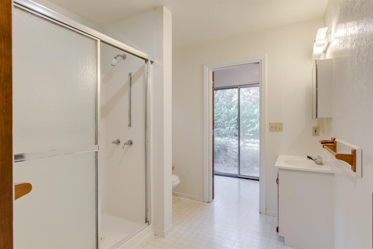 12879 The Burma Road Grass Valley, CA 95945 - Photo 4 of 21 Gallery Image 4