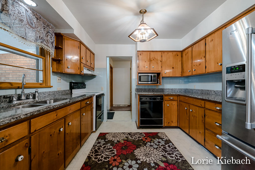 2891 West Fruitport Rd. Spring Lake, MI 49456 - Photo 16 of 43 2891W.Fruitport20Lores