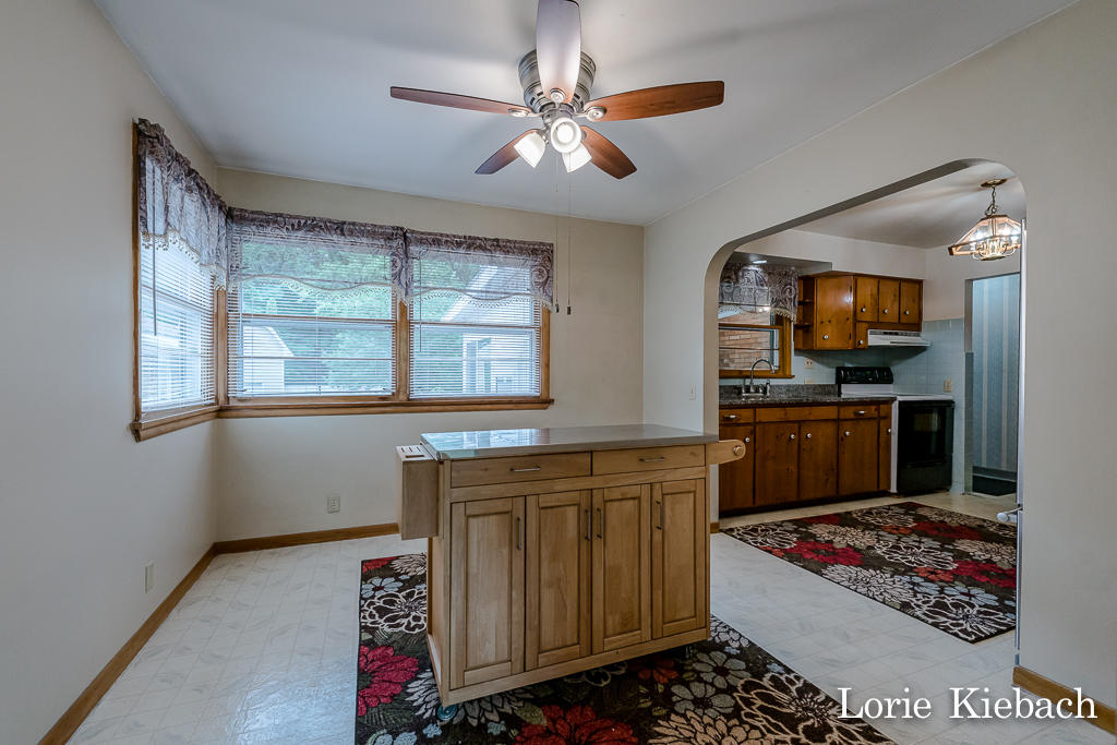 2891 West Fruitport Rd. Spring Lake, MI 49456 - Photo 20 of 43 2891W.Fruitport24Lores