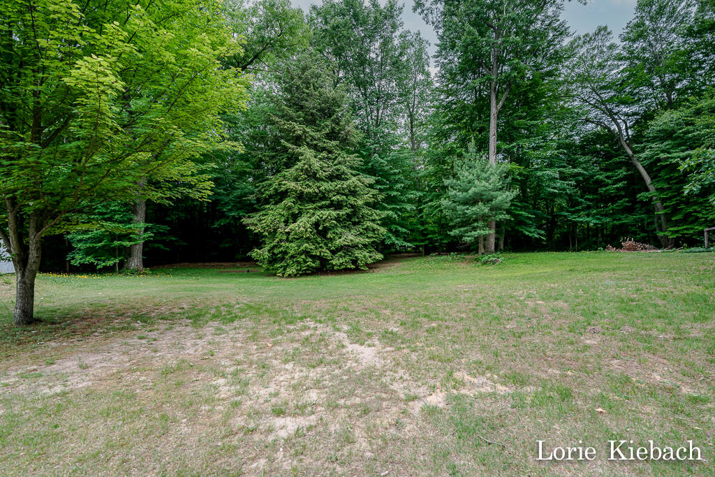 2891 West Fruitport Rd. Spring Lake, MI 49456 - Photo 9 of 43 2891W.Fruitport10Lores