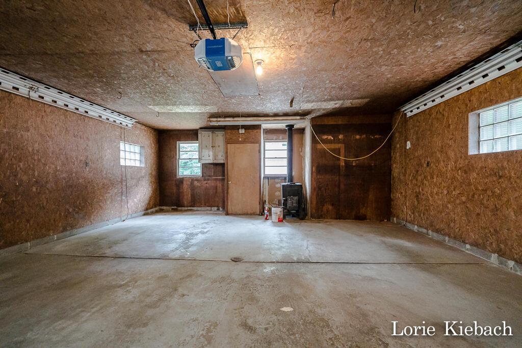 2891 West Fruitport Rd. Spring Lake, MI 49456 - Photo 10 of 43 2891W.Fruitport11Lores