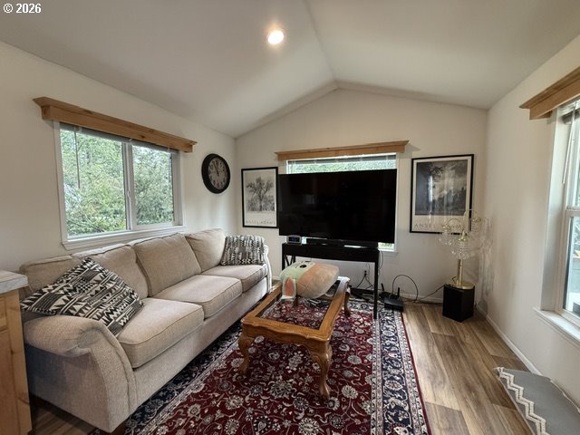 111 Rhody Loop Florence, OR 97439 - Photo 4 of 24