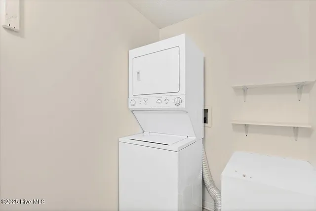 $324,000 | 32 Martin Drive, Unit D, Whispering Pines, NC 28327