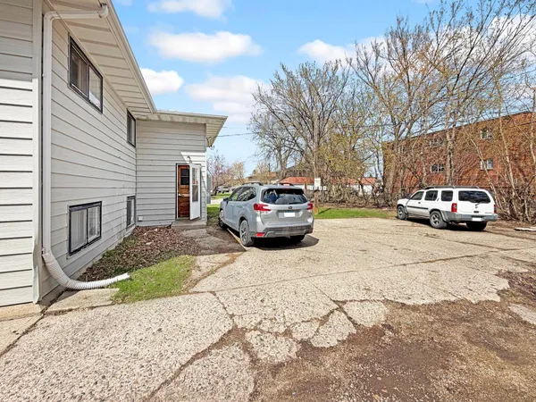 $250,000 | 1106 18th Street South, Moorhead, MN 56560