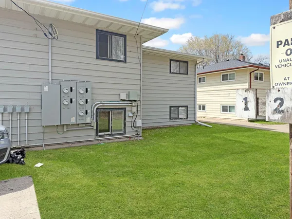$250,000 | 1106 18th Street South, Moorhead, MN 56560