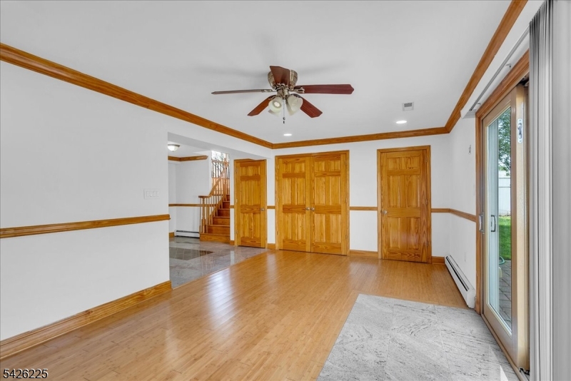 95 Calvert Avenue East Edison, NJ 08820 - Photo 18 of 45