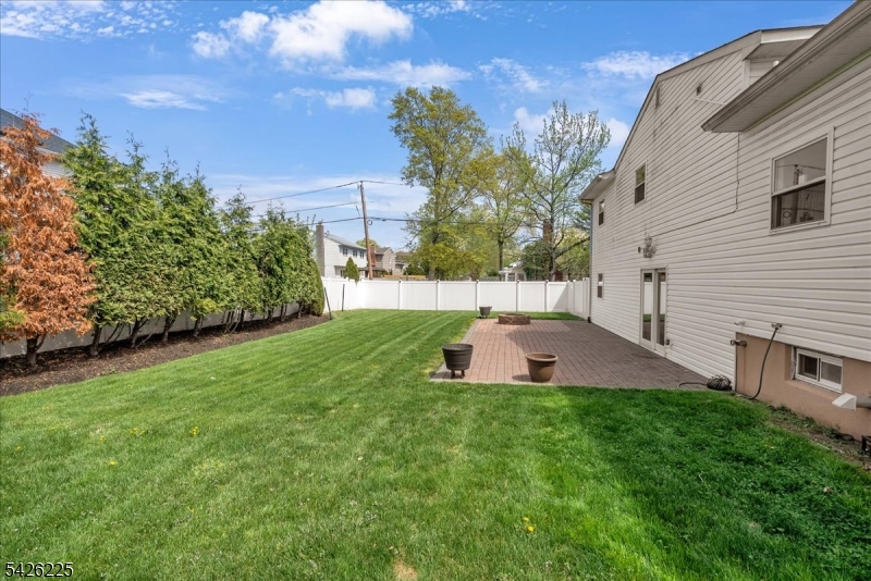 95 Calvert Avenue East Edison, NJ 08820 - Photo 38 of 45