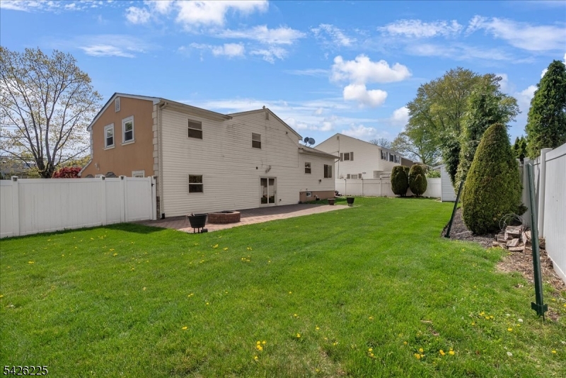 95 Calvert Avenue East Edison, NJ 08820 - Photo 39 of 45