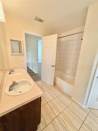 $2,895 | 2813 Rolling Broak Drive, Orlando, FL 32837