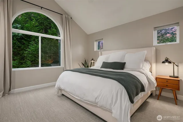 $1,250,000 | 10012 Northeast 37th Court, Kirkland, WA 98033