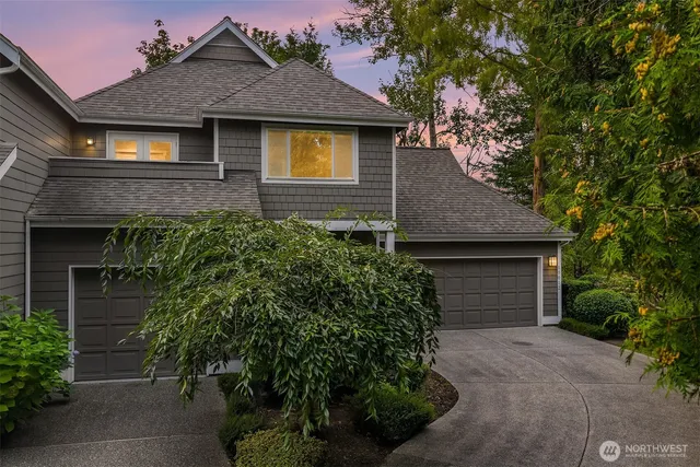 $1,250,000 | 10012 Northeast 37th Court, Kirkland, WA 98033
