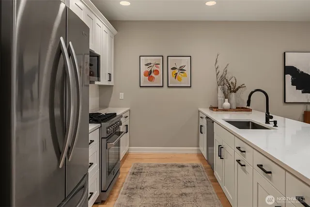 $1,250,000 | 10012 Northeast 37th Court, Kirkland, WA 98033