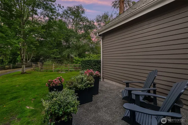 $1,250,000 | 10012 Northeast 37th Court, Kirkland, WA 98033