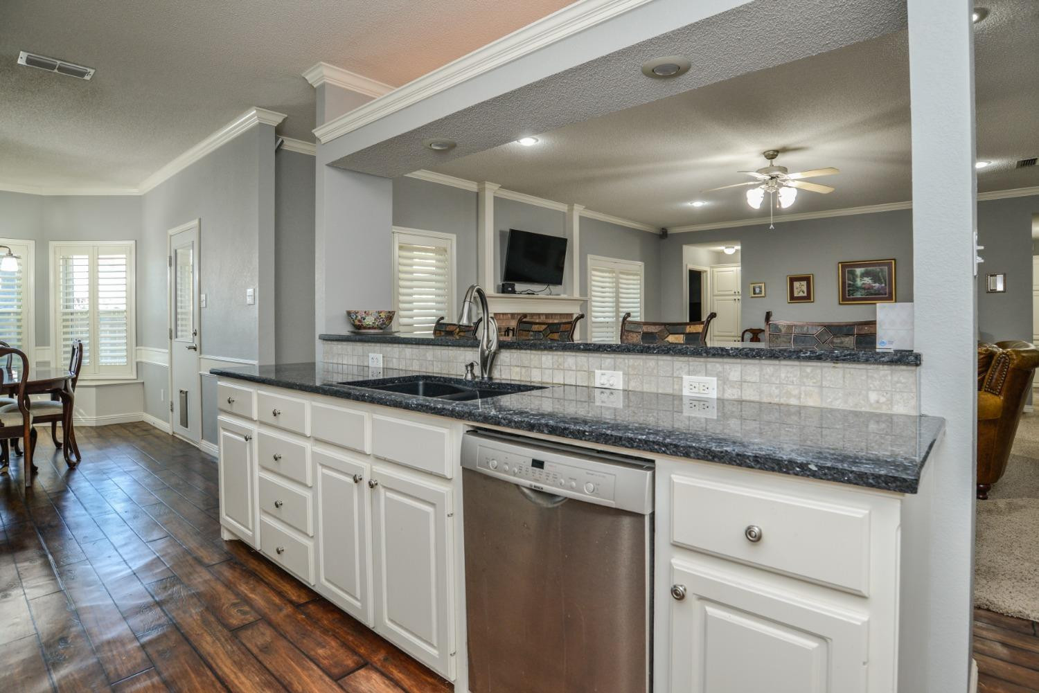 5605 99th Street Lubbock, TX 79424 - Photo 9 of 41 Photo 9