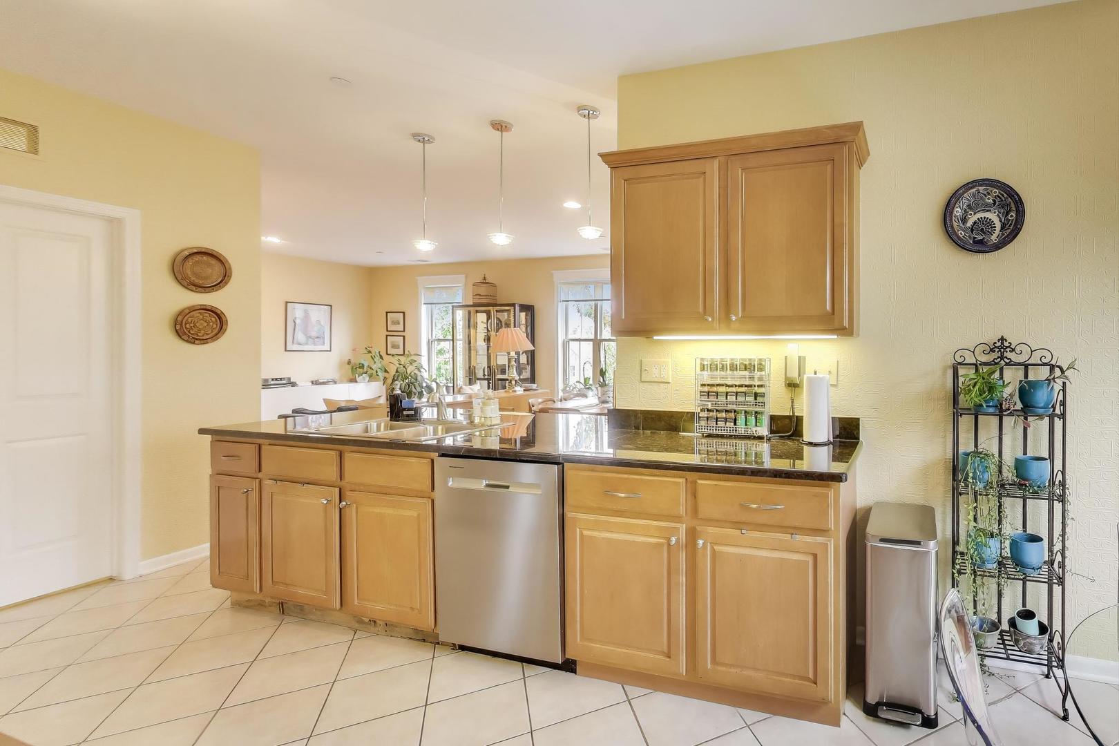 1950 Farnsworth Lane, Unit 202 Northbrook, IL 60062 - Photo 11 of 35