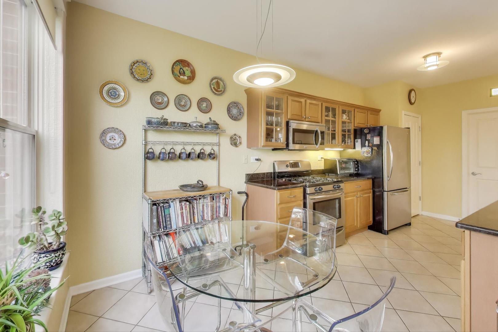 1950 Farnsworth Lane, Unit 202 Northbrook, IL 60062 - Photo 13 of 35