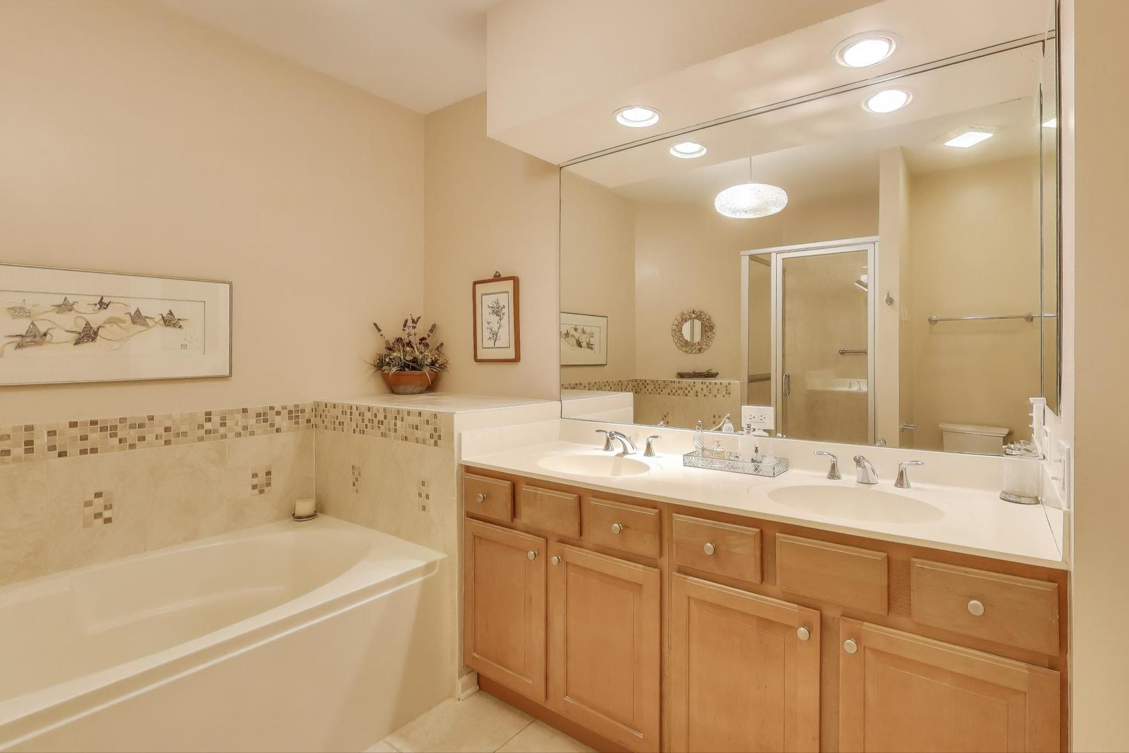 1950 Farnsworth Lane, Unit 202 Northbrook, IL 60062 - Photo 19 of 35