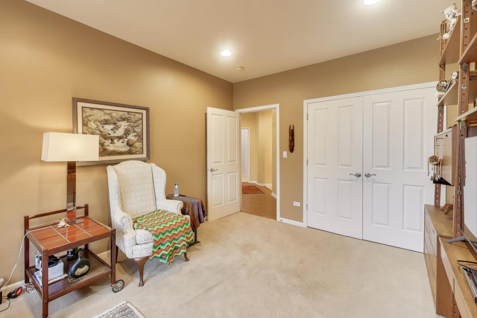 1950 Farnsworth Lane, Unit 202 Northbrook, IL 60062 - Photo 22 of 35