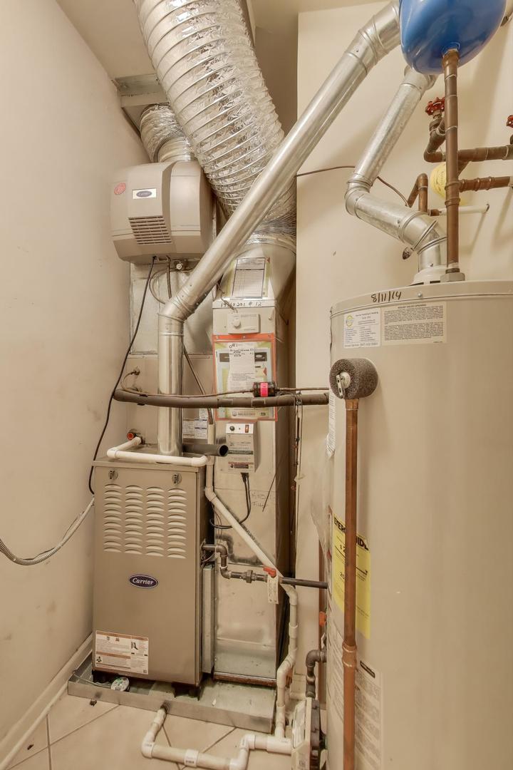 1950 Farnsworth Lane, Unit 202 Northbrook, IL 60062 - Photo 26 of 35